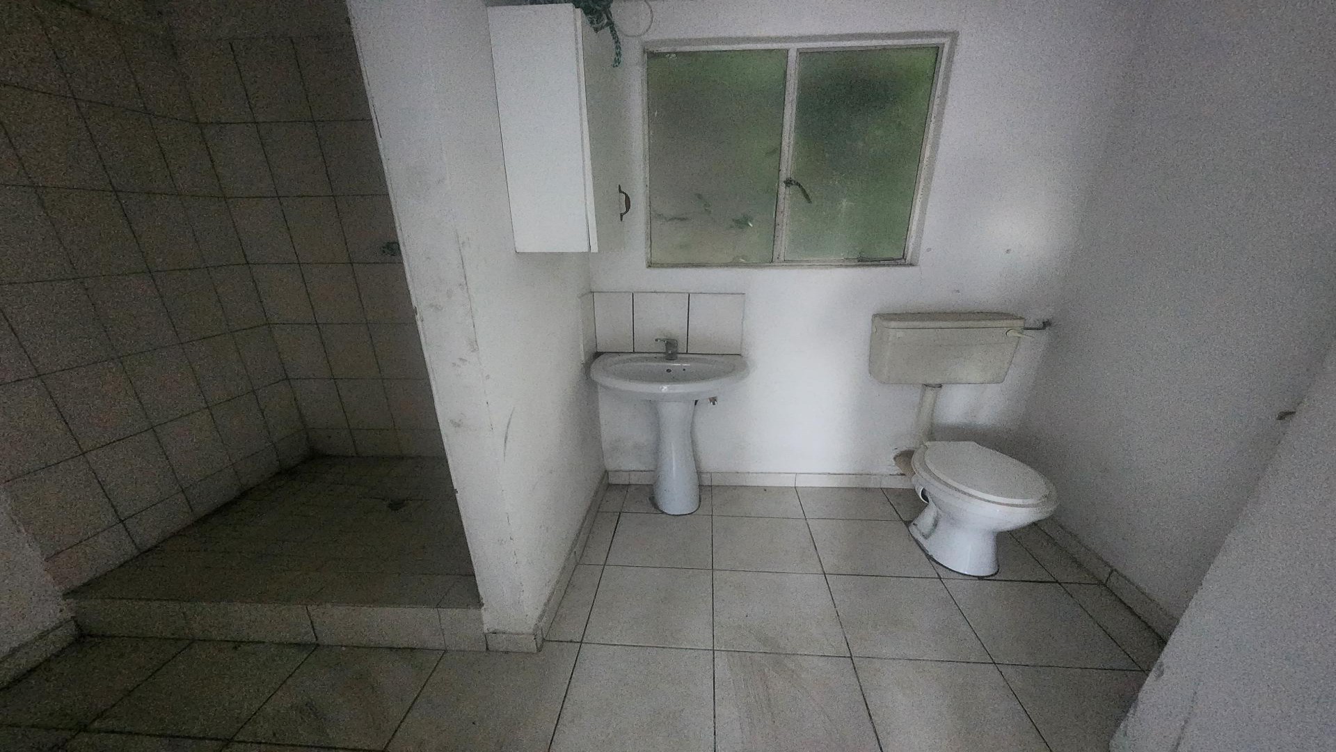 Flatlet of property in Blackridge