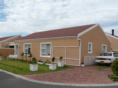 3 Bedroom Simplex for Sale For Sale in Gordons Bay - Private Sale - MR58292