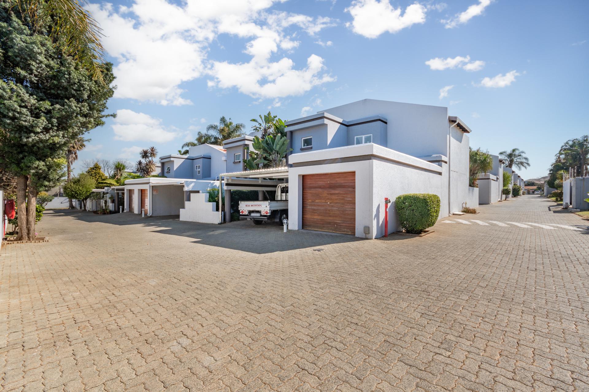 2 Bedroom Cluster for Sale For Sale in Meyersdal MR582995