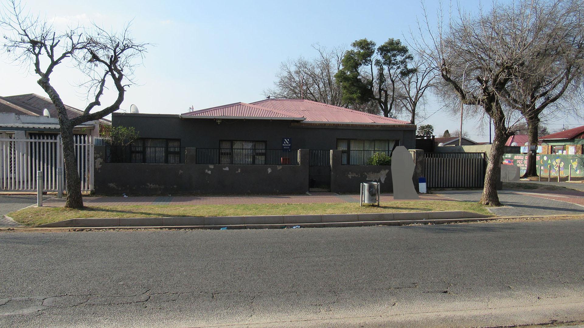 Front View of property in Turffontein