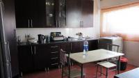 Kitchen - 19 square meters of property in Turffontein