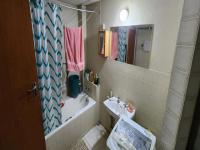 Bathroom 1 of property in Potchefstroom