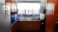 Kitchen - 11 square meters of property in Amanzimtoti 