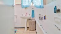 Main Bathroom - 6 square meters of property in Amanzimtoti 