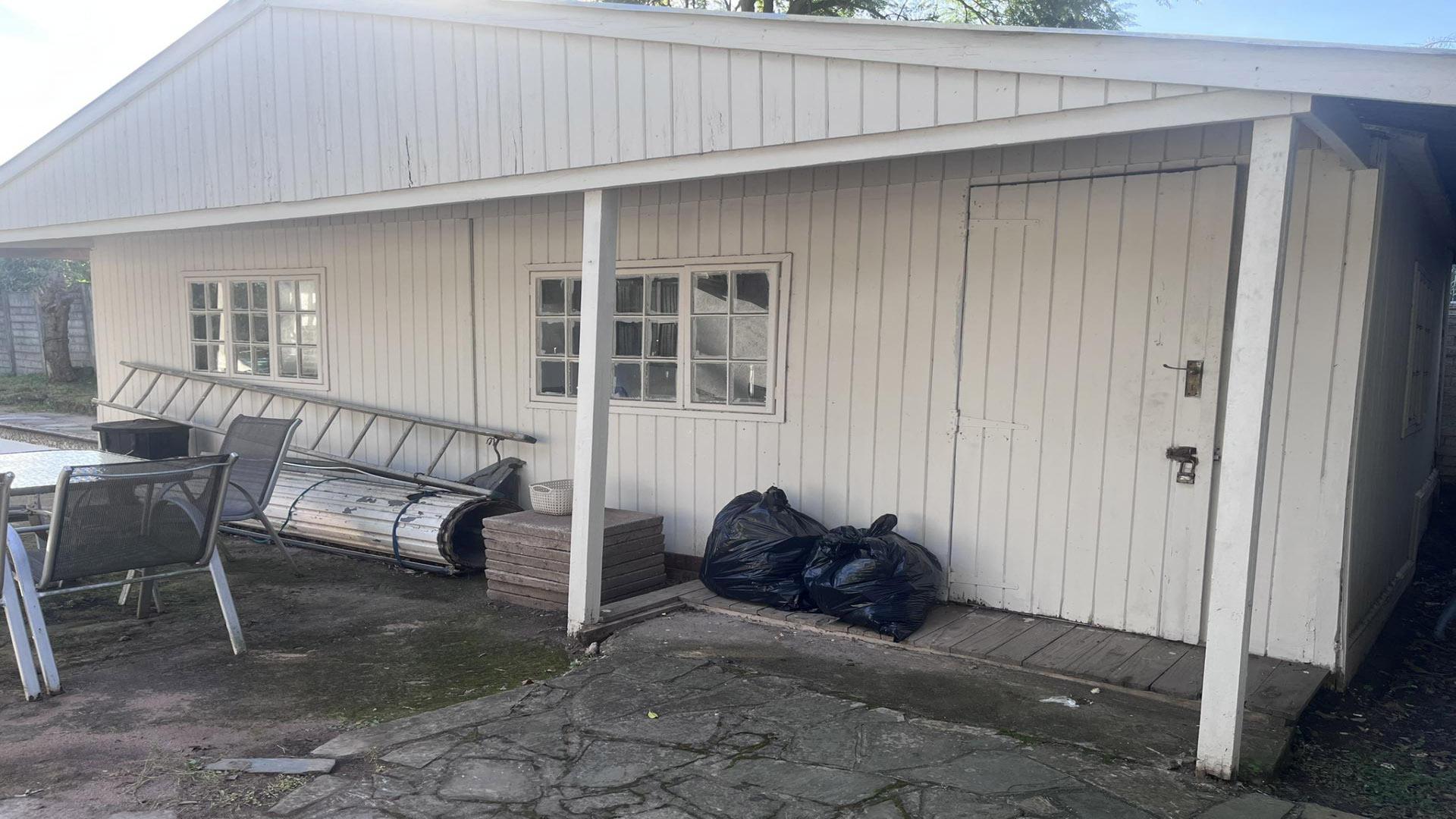 Spaces of property in Pinetown 