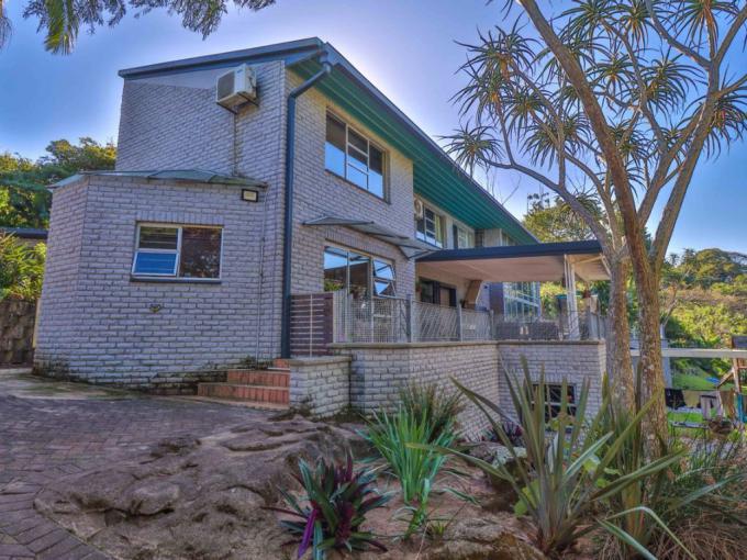 4 Bedroom House for Sale For Sale in Dawncrest MR583166