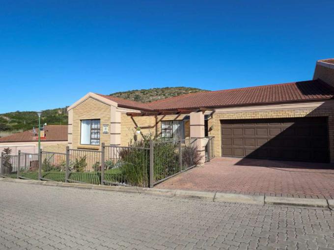 3 Bedroom Simplex for Sale For Sale in Mossel Bay - MR583206