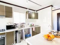  of property in Maroeladal