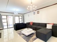  of property in Maroeladal