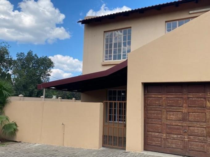 3 Bedroom Simplex for Sale For Sale in Rustenburg - MR583305