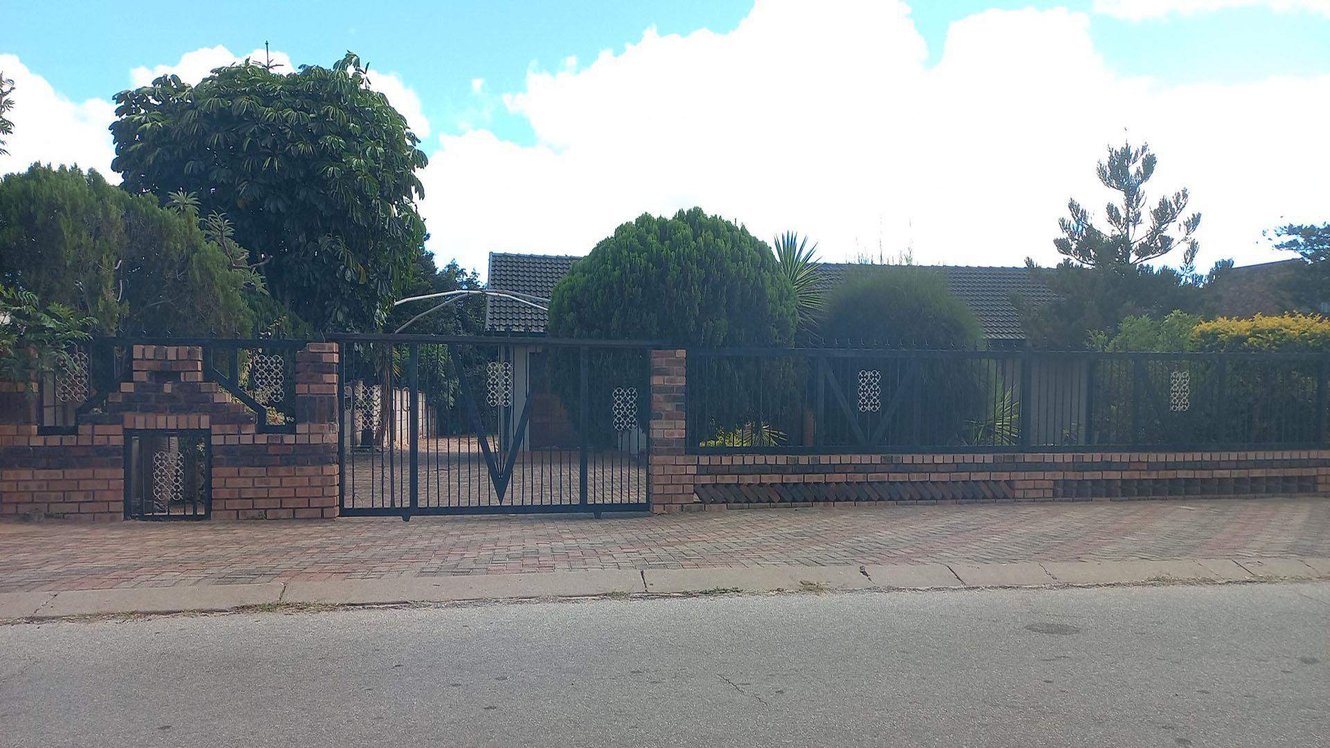 Front View of property in Seshego-D