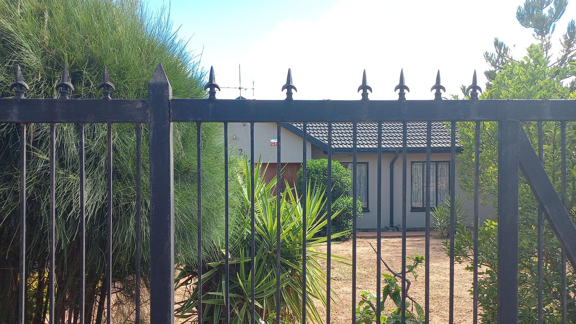 Front View of property in Seshego-D