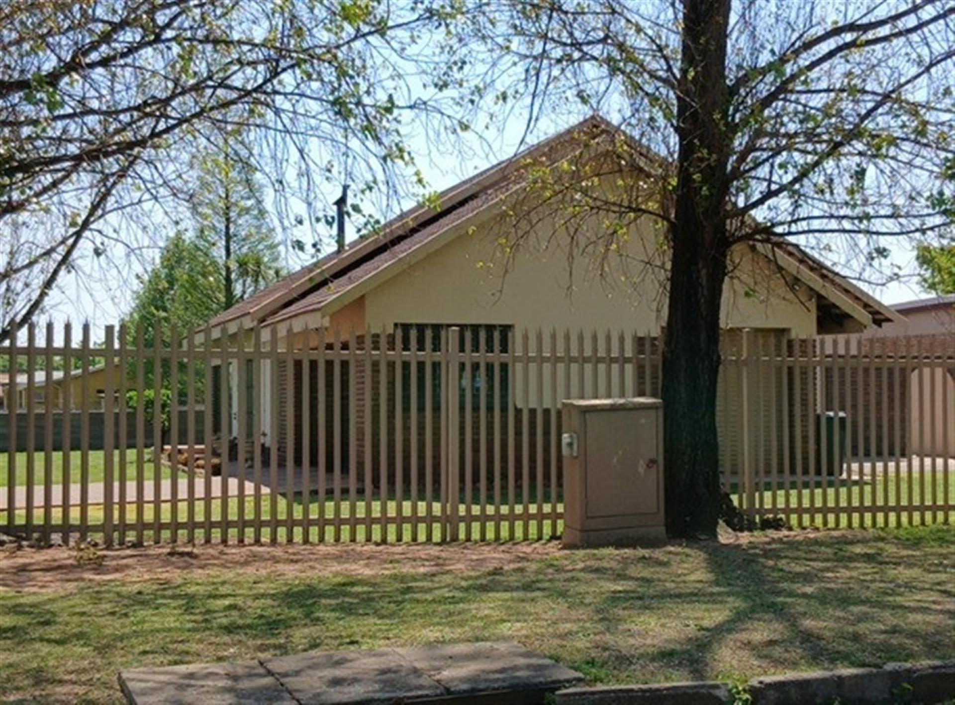 Front View of property in Ermelo