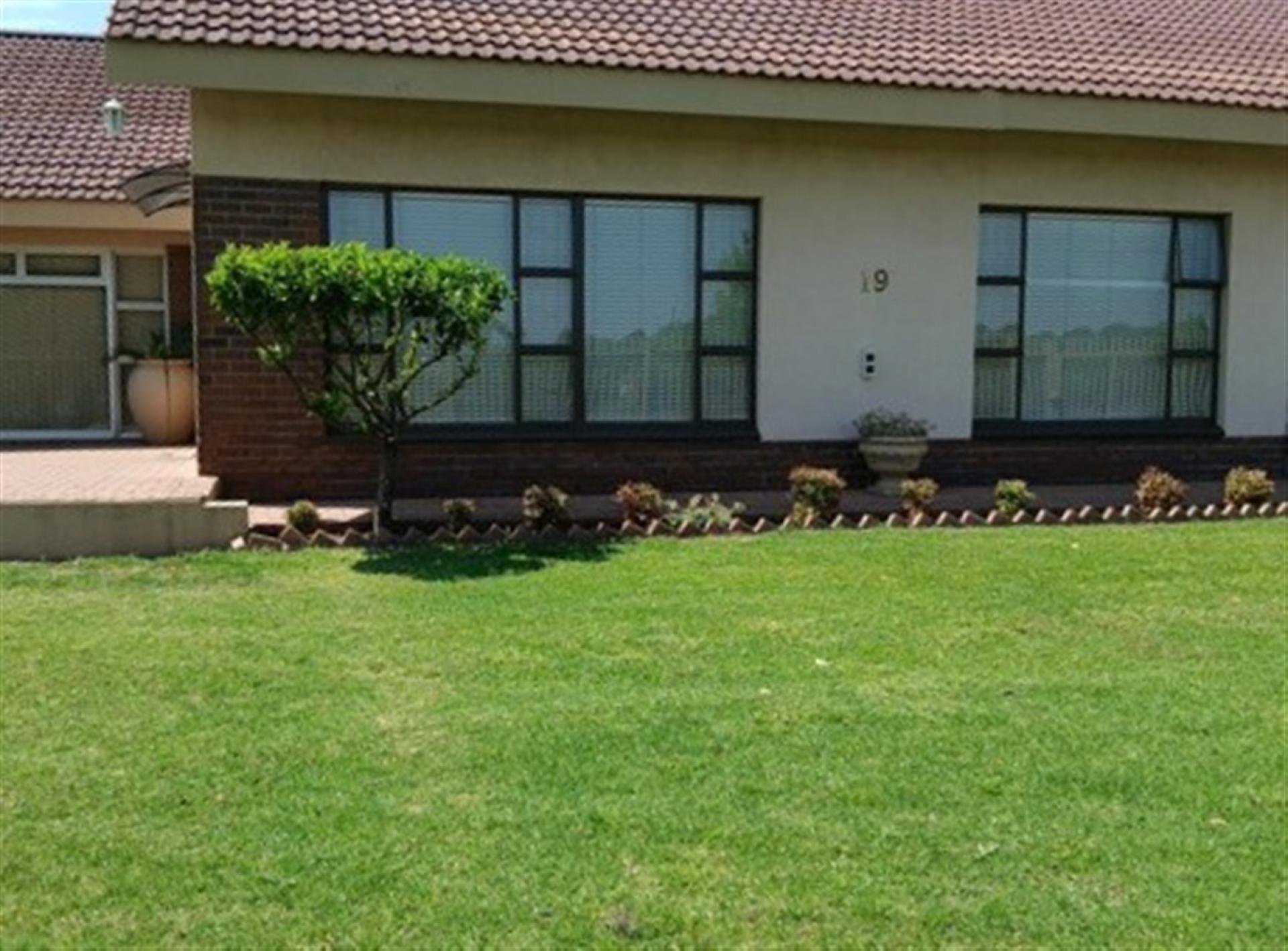 Front View of property in Ermelo