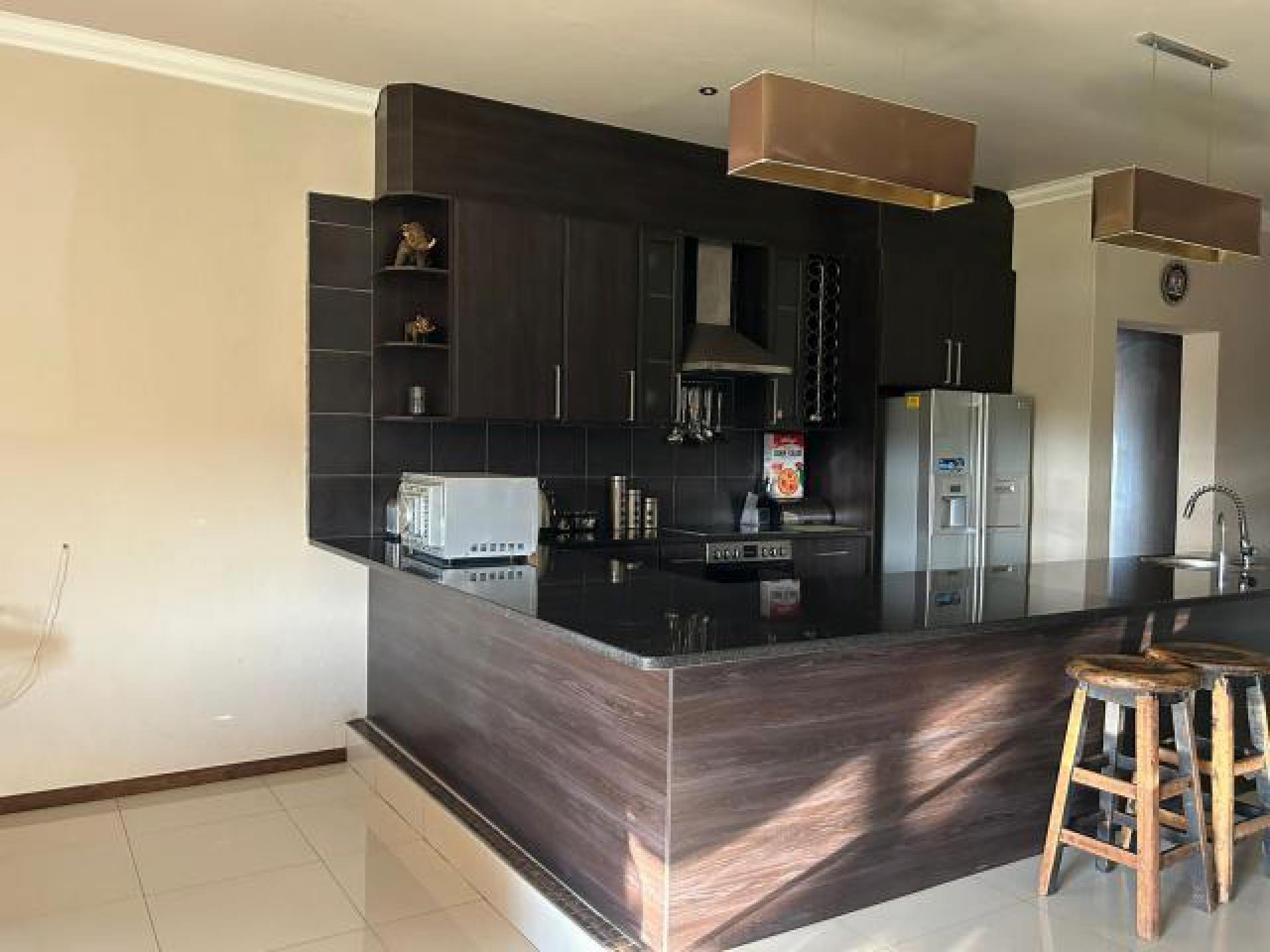 Kitchen of property in Malelane