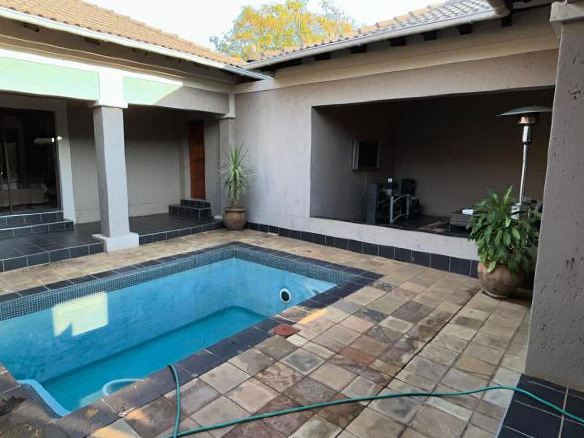 Backyard of property in Malelane