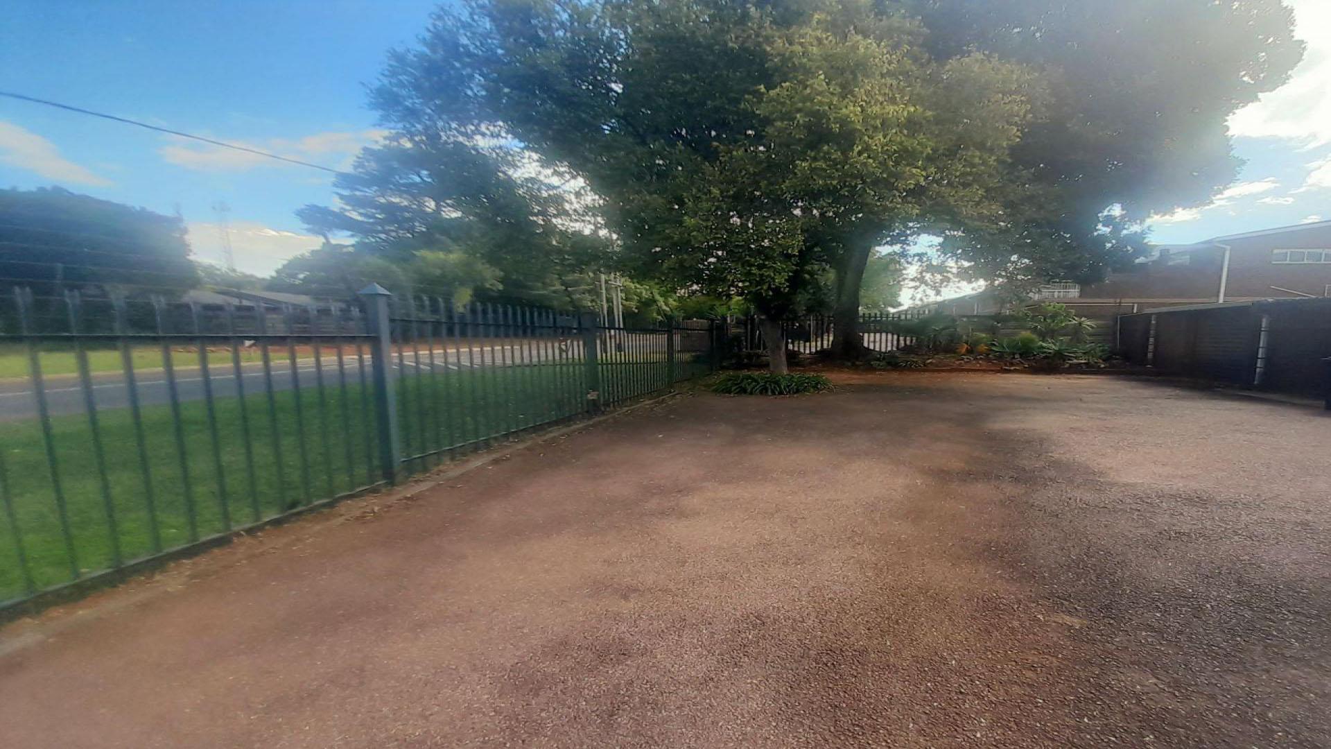 Spaces - 9 square meters of property in Tamara Park