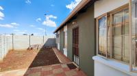 Front View of property in Sky City