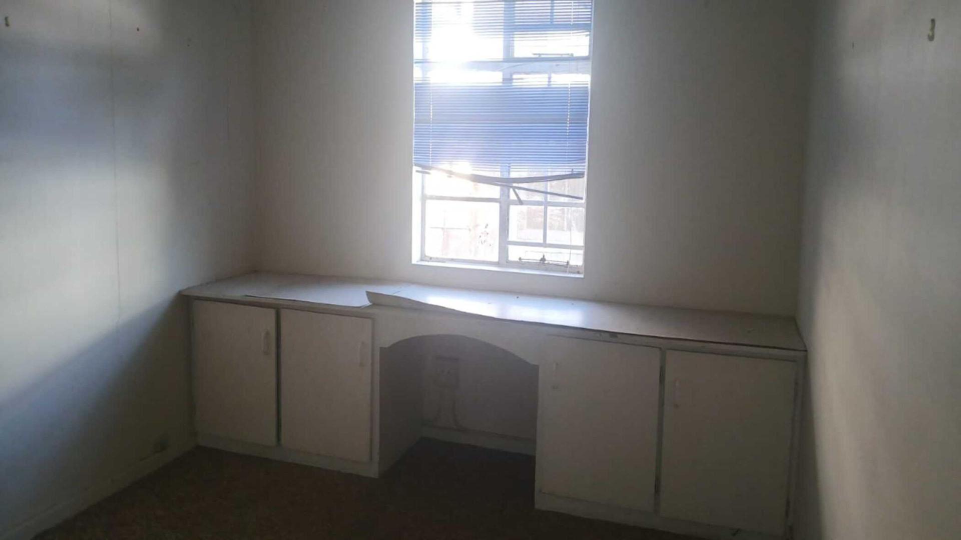 Bed Room 2 of property in Alexandria