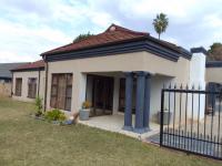 3 Bedroom 3 Bathroom House for Sale for sale in Dorandia