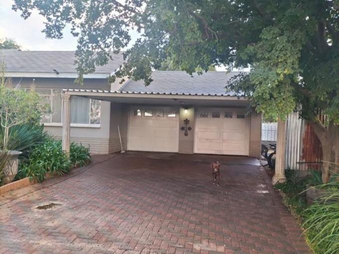 4 Bedroom House for Sale For Sale in Declercqville - MR583798