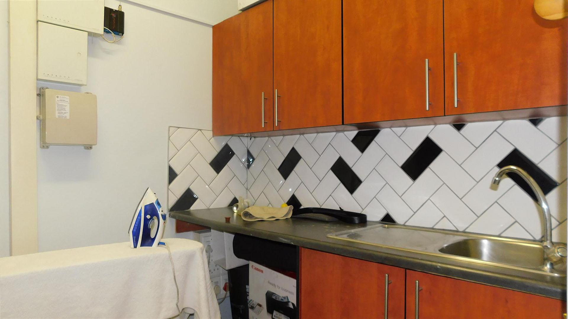 Rooms - 17 square meters of property in Brooklyn