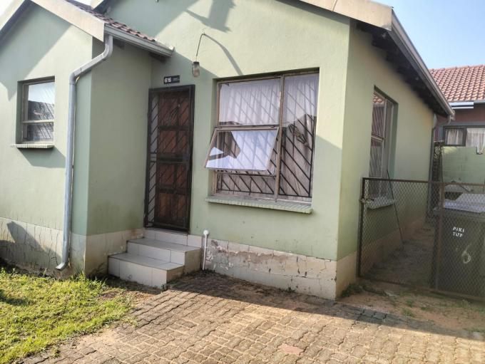 Standard Bank SIE Sale In Execution 2 Bedroom House for Sale in Fleurhof - MR584056