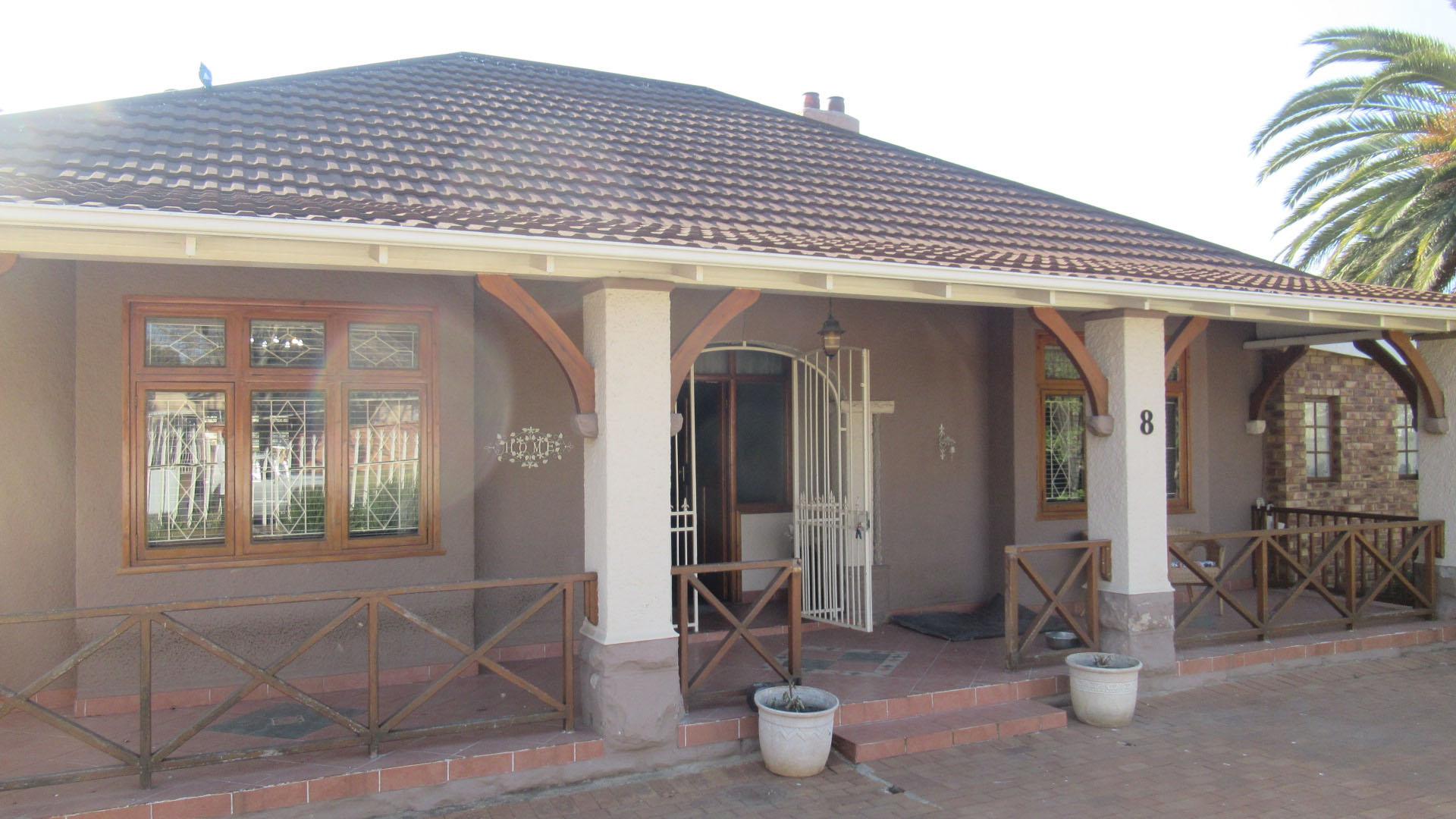 Front View of property in Benoni Western