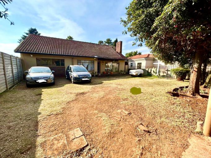 3 Bedroom House for Sale For Sale in Cresslawn MR584075