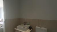 Bathroom 1 - 5 square meters of property in Bryanston