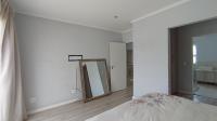 Main Bedroom - 22 square meters of property in Bryanston