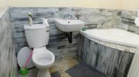 Bathroom 1 - 7 square meters of property in Woodlands - DBN