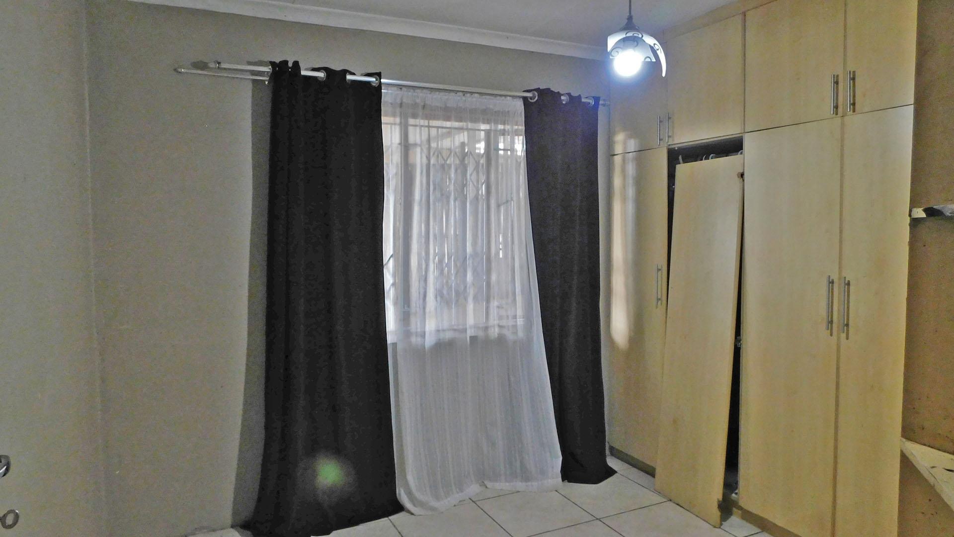 Bed Room 2 - 12 square meters of property in Tongaat