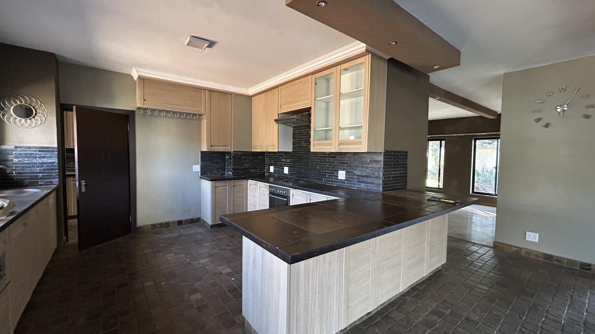 Kitchen of property in Amandasig