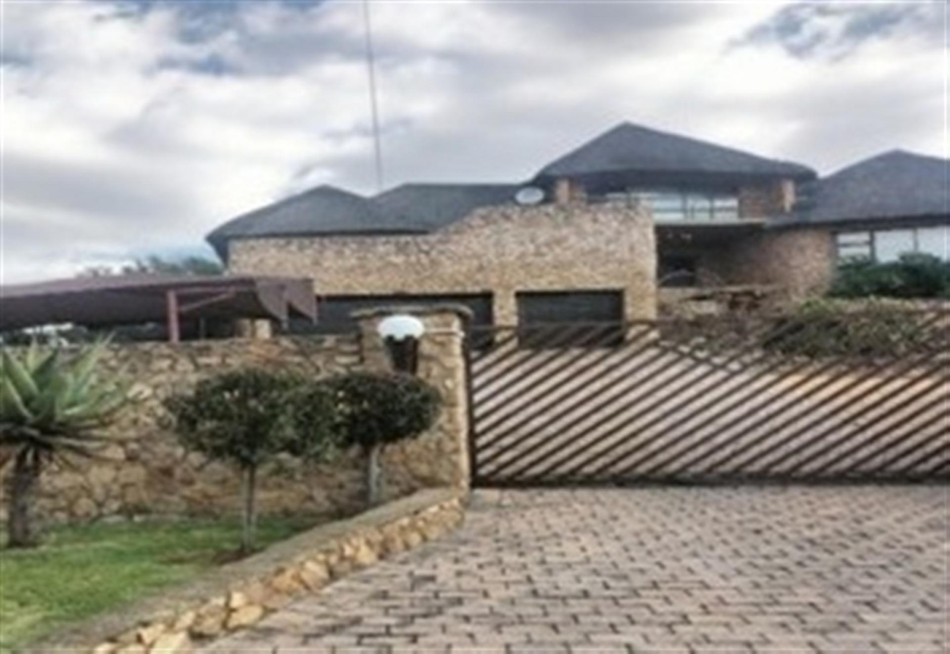 Front View of property in Rant-En-Dal
