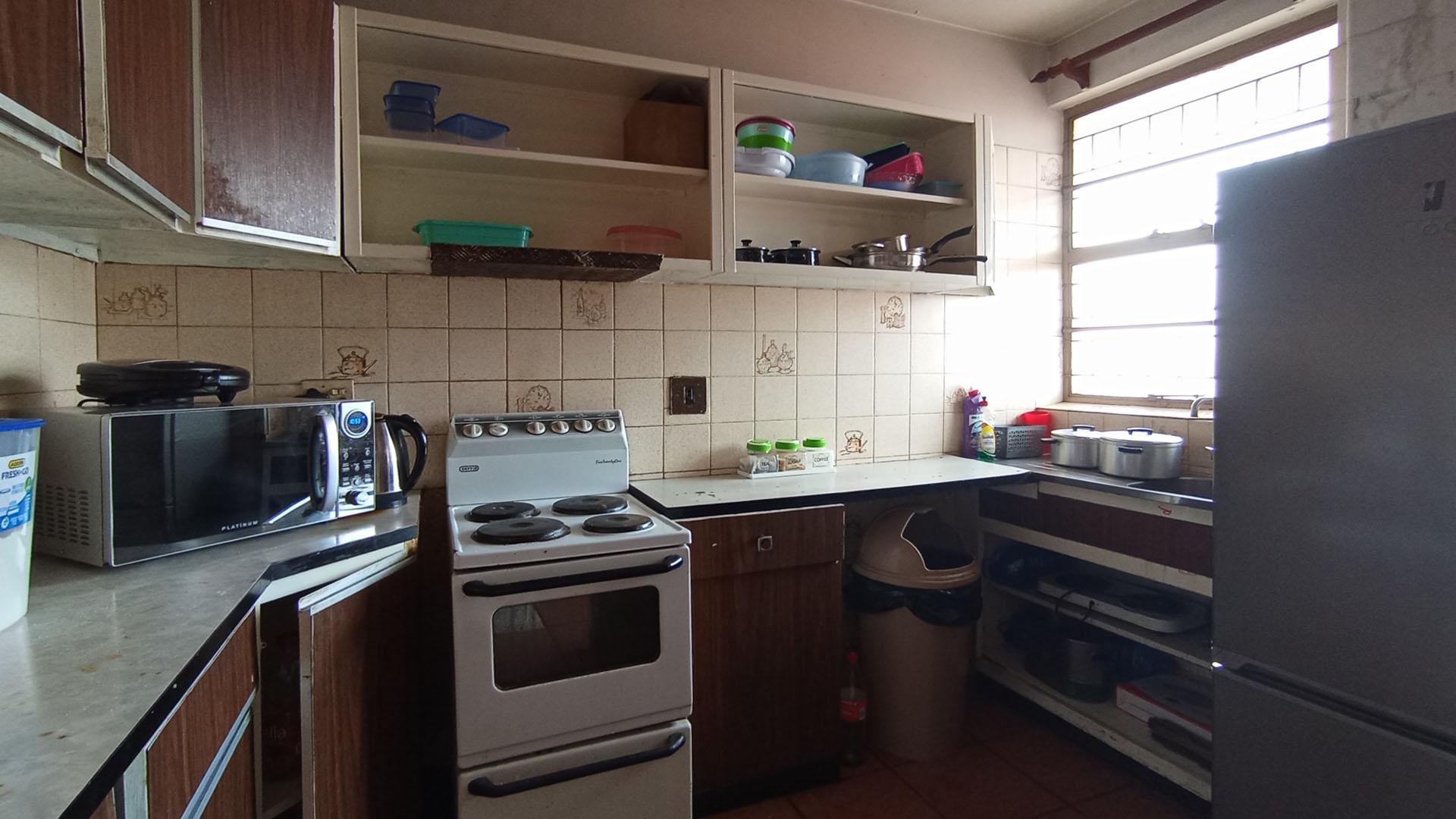Kitchen - 7 square meters of property in Sunnyside