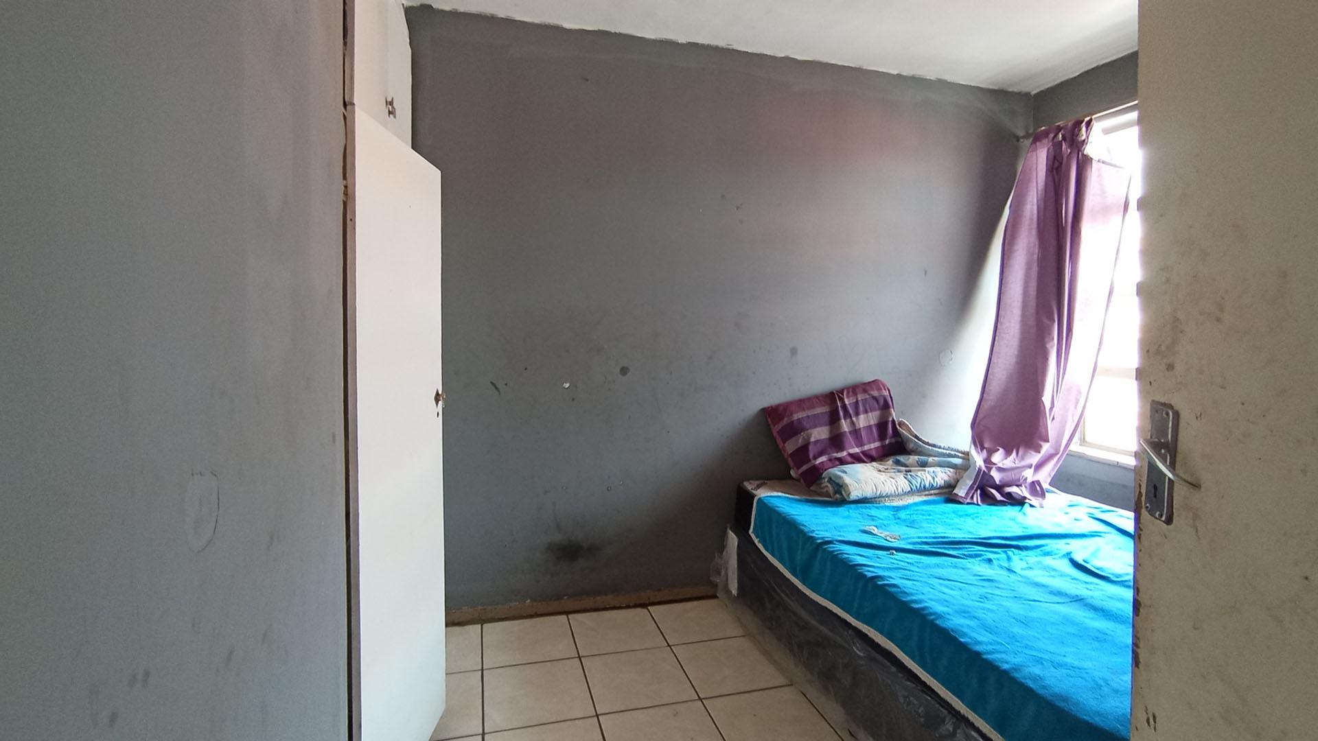 Bed Room 2 - 10 square meters of property in Sunnyside