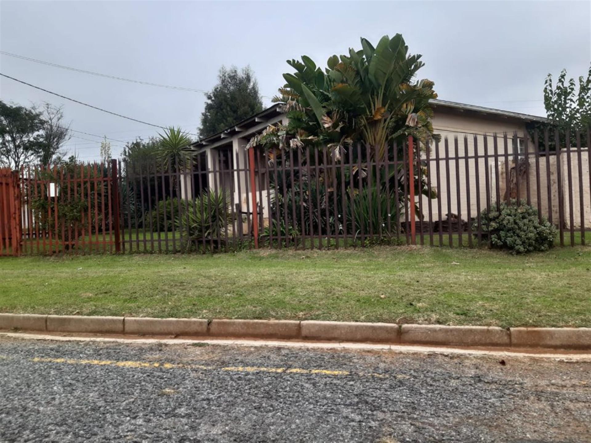 Front View of property in Delarey