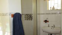 Main Bathroom - 9 square meters of property in Westdene (JHB)