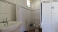 Main Bathroom - 9 square meters of property in Westdene (JHB)