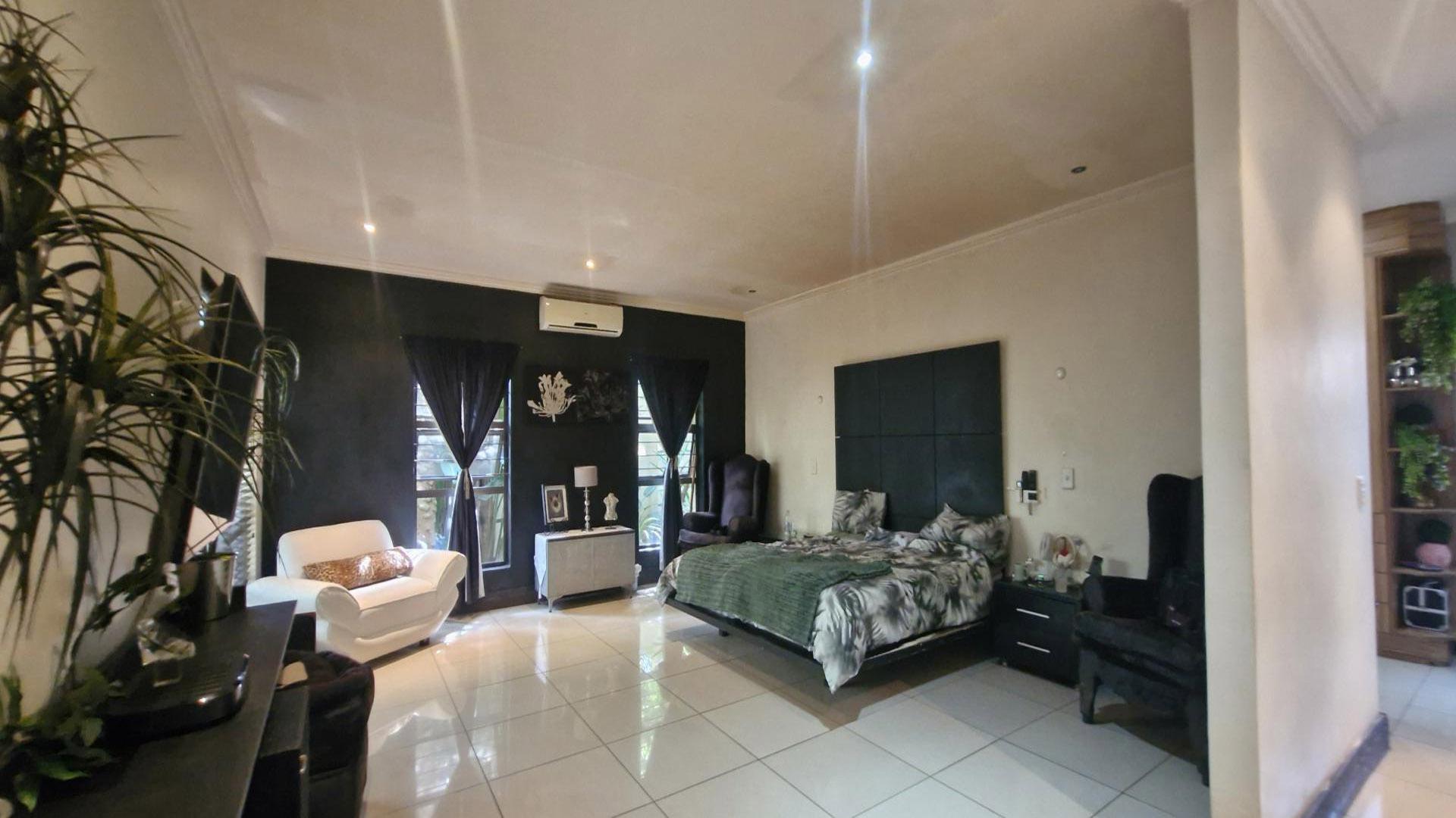 Bed Room 3 of property in Gallo Manor