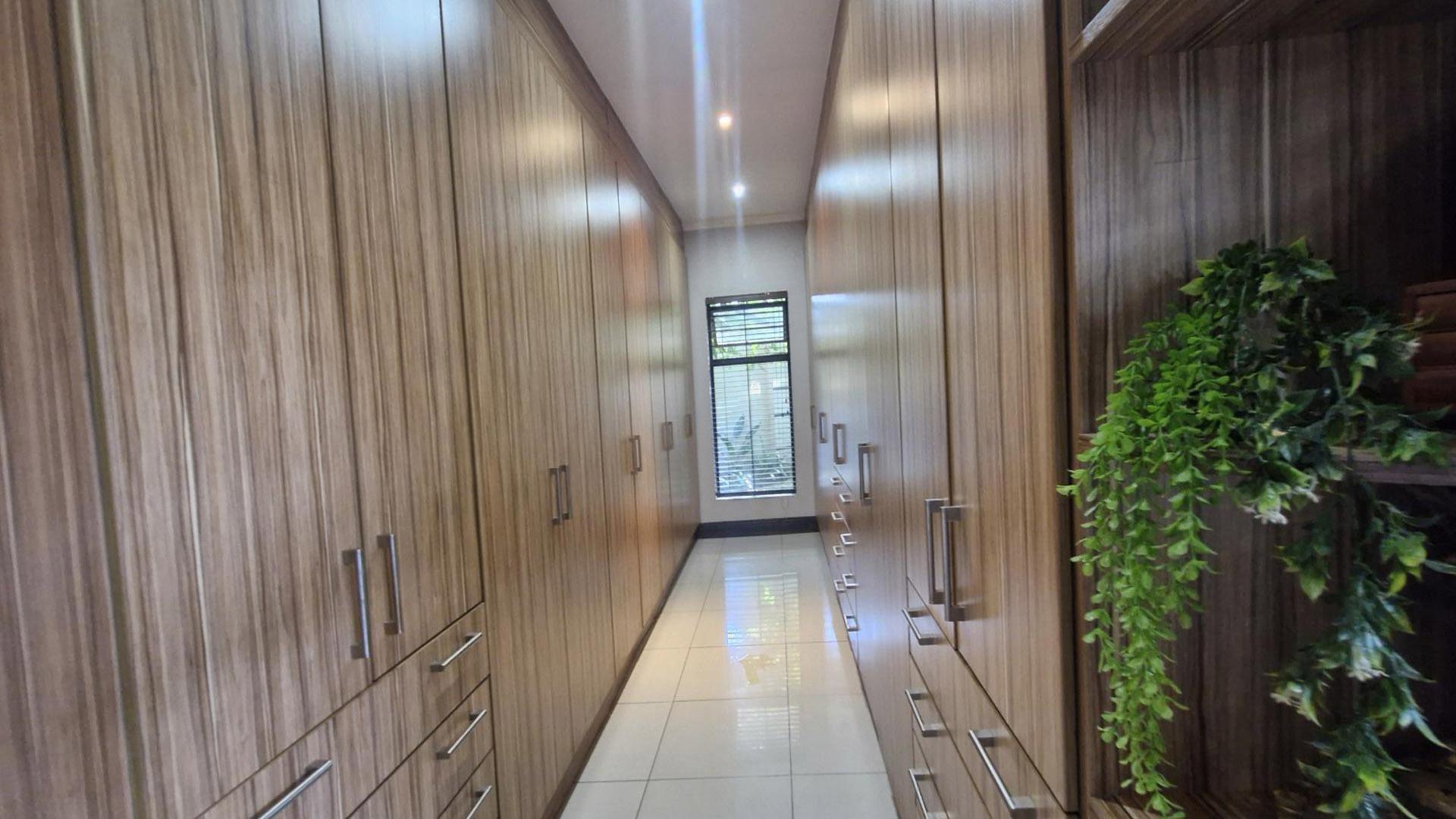 Bed Room 3 of property in Gallo Manor