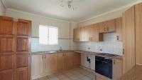 Kitchen - 14 square meters of property in Reyno Ridge