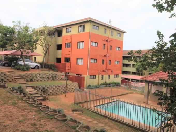 2 Bedroom Apartment for Sale For Sale in Montclair (Dbn) - MR584802