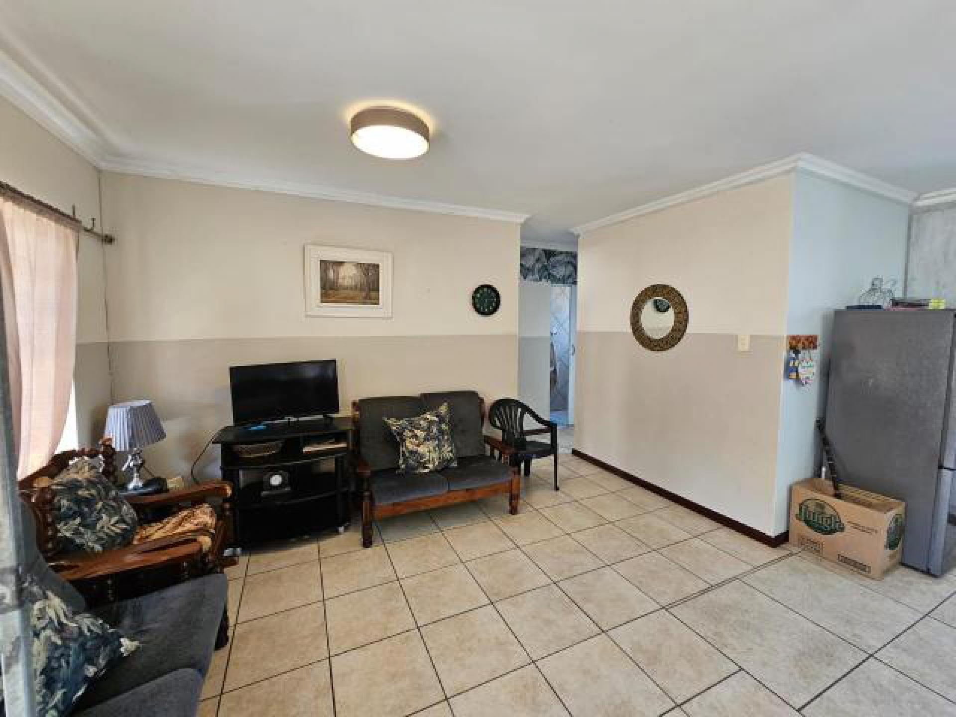 Lounges of property in Beacon Bay