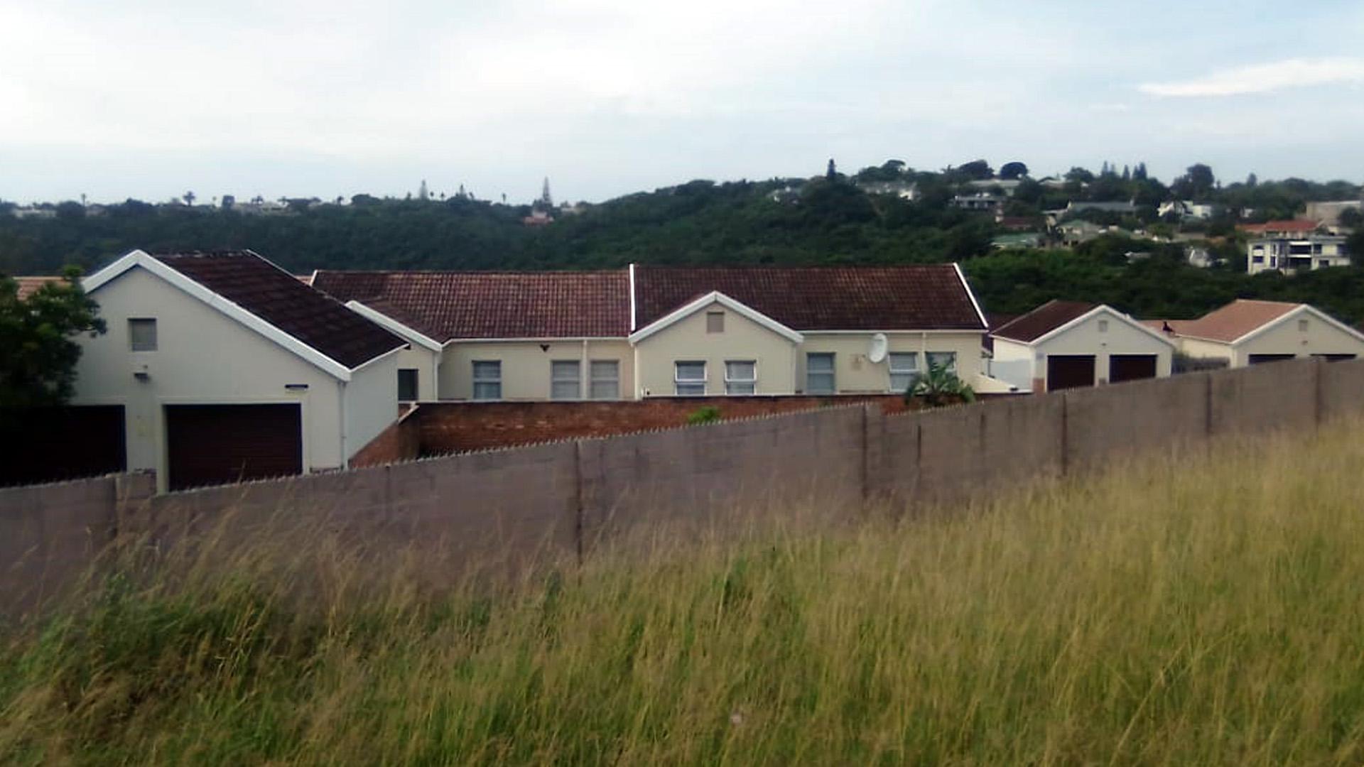 Front View of property in Beacon Bay
