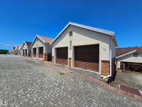 Front View of property in Beacon Bay