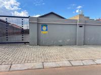 Front View of property in Protea Glen