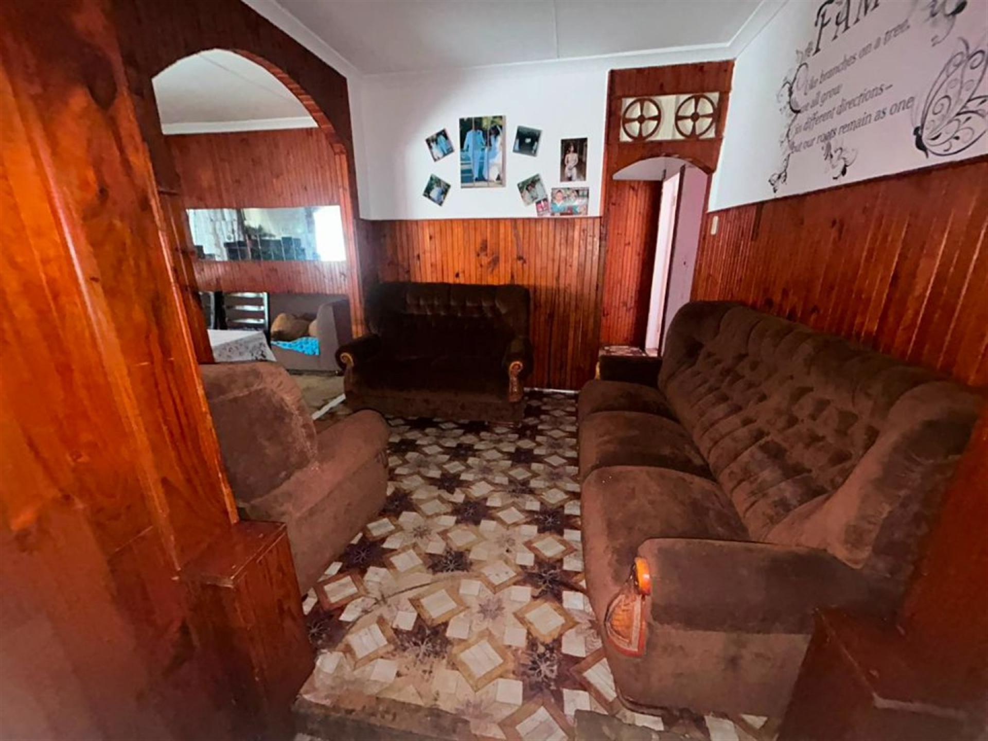 Lounges of property in Algoa Park
