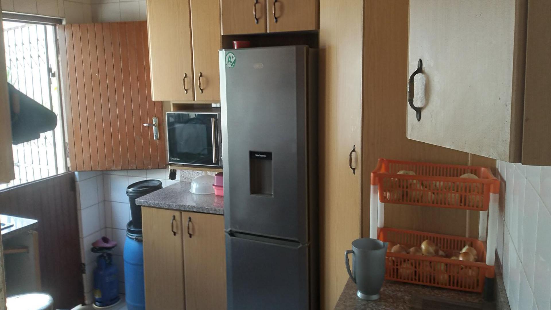 Kitchen of property in Pinetown 